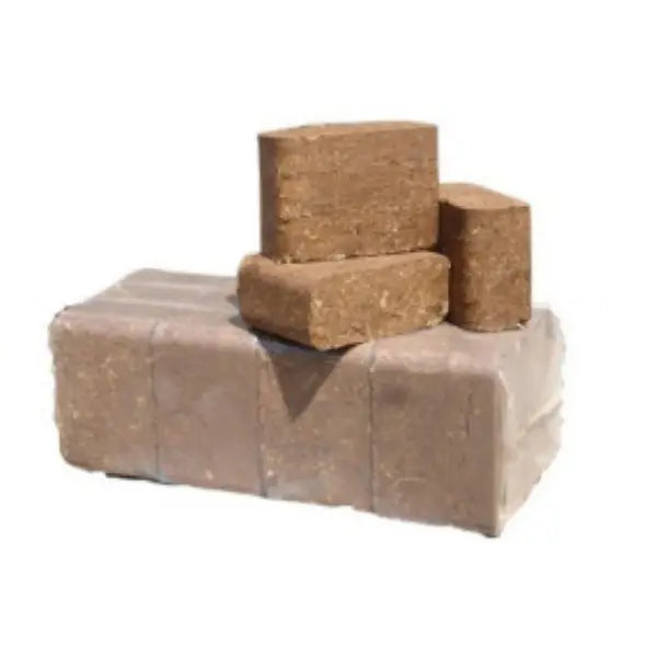 Long-burning wood briquette – special for the night
